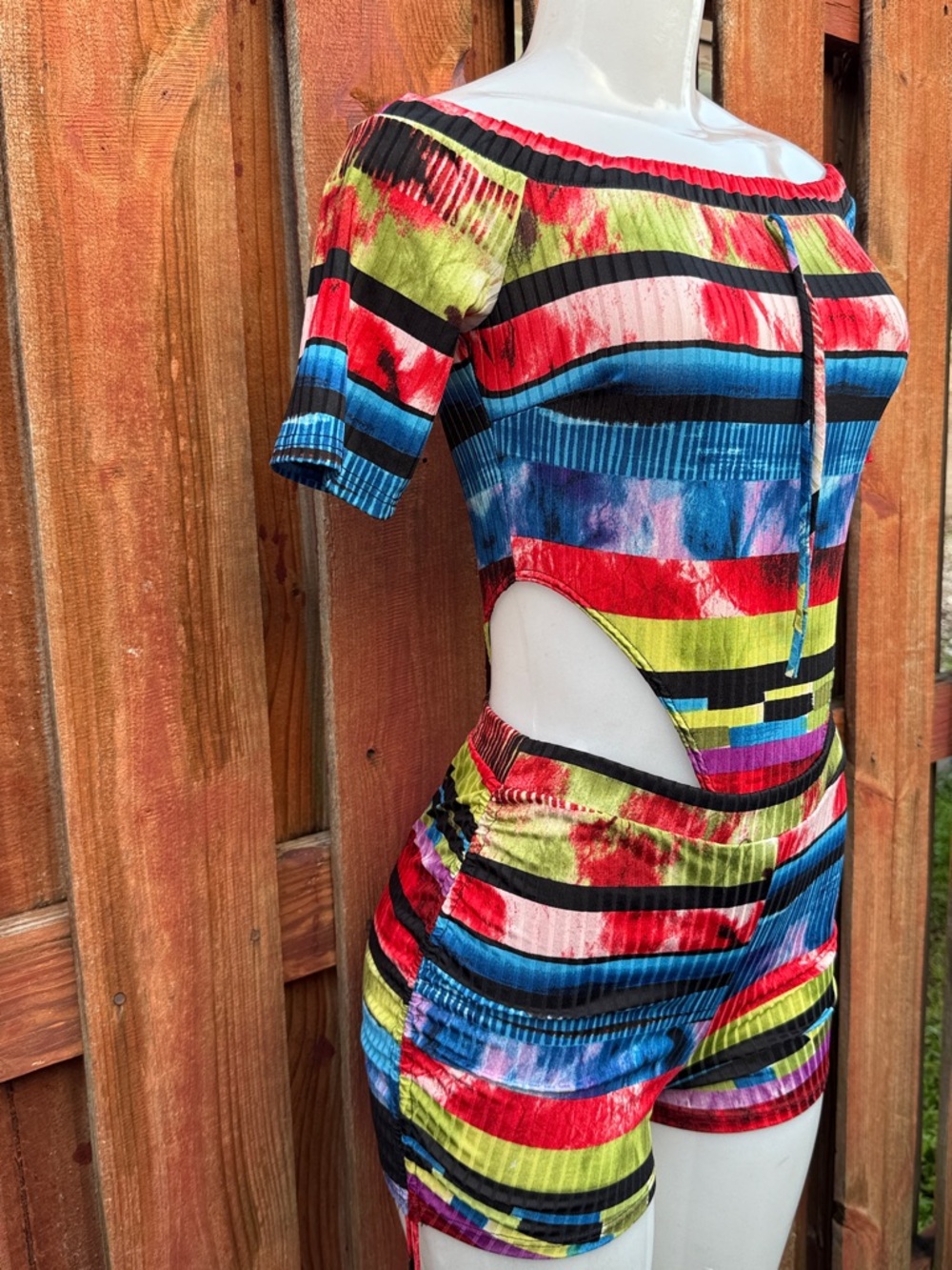 Kimcine Curve Multicolor Striped Off-Shoulder Women’s Bodysuit Shorts Set Size M - Picture 5 of 8